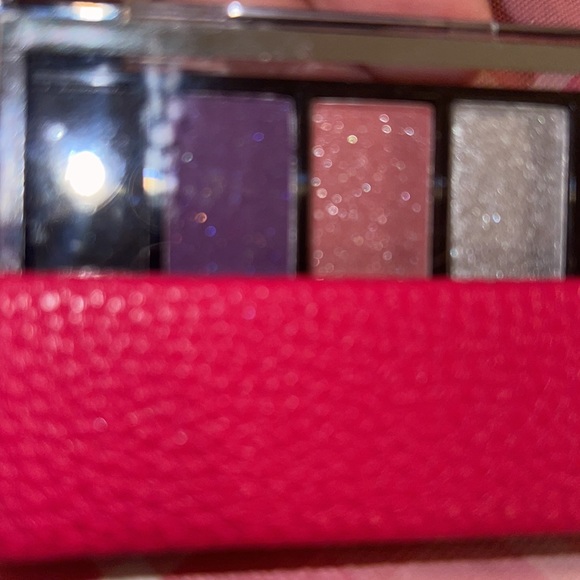 🎈SALE🎈🎀#18.MAKEUP BUNDLE🎀 - Picture 9 of 13